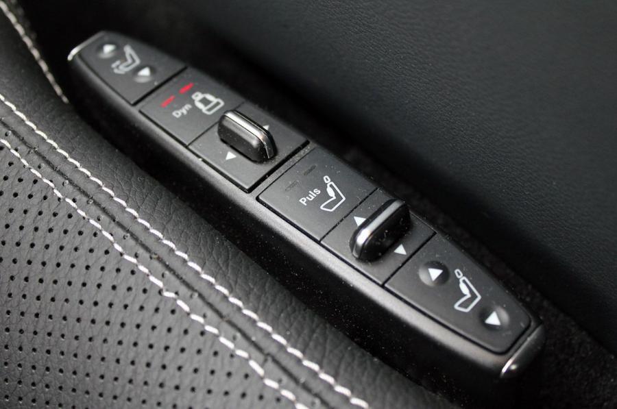  Mercedes-Benz CLS550 2012 года  (фото 46 из 121)